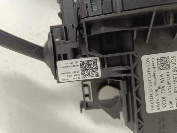 COMMODO VW GOLF 7 - Vue 3